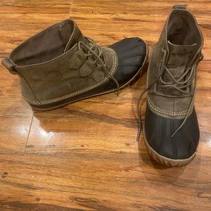 Sorel duck boot for rain/snow size 10